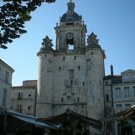 La Petite Escale